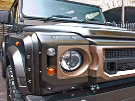 Defender  . Kahn Design