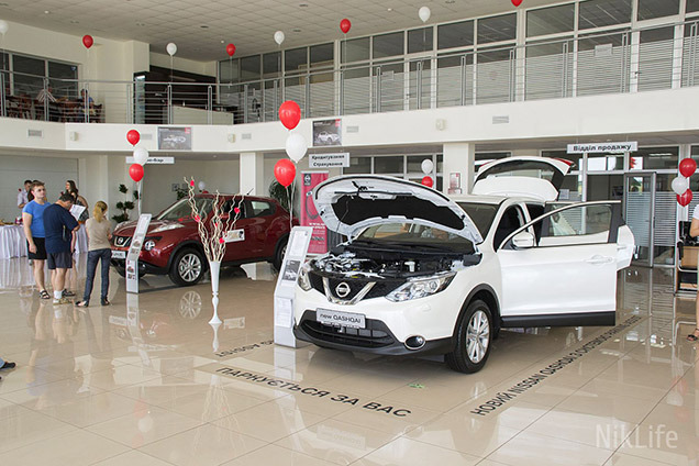   NISSAN QASHQAI!