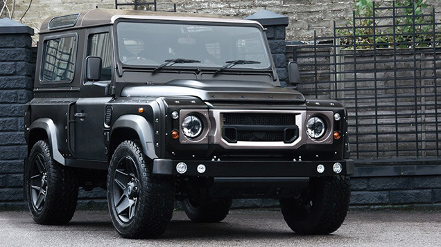 Defender  . Kahn Design