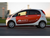    !  i-MiEV (Mitsubishi innovative Electric Vehicle)